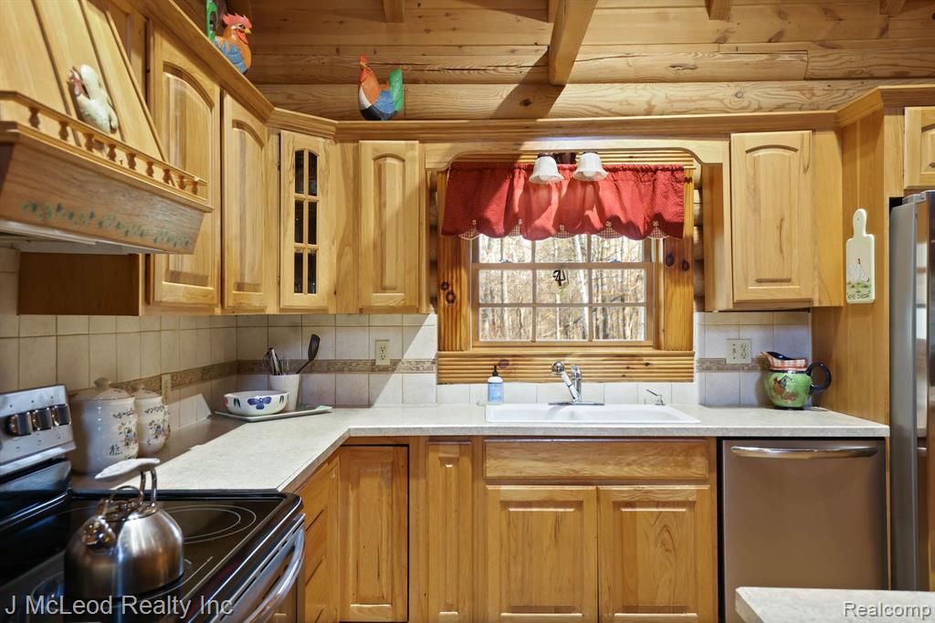 6939 TWIN CREEK Drive, Millington, MI 48746 — Photo 18