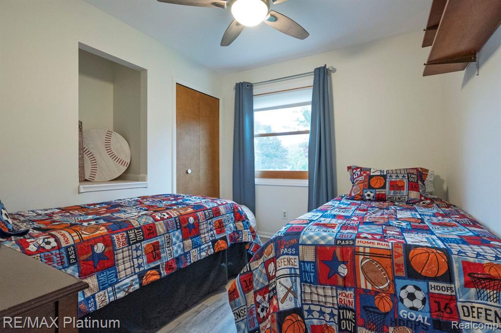 638 GLENWYTH Road, Brighton, MI 48116 — Photo 18