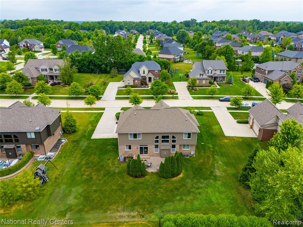 52347 Ferndale Drive, Northville, MI 48167 — Photo 37