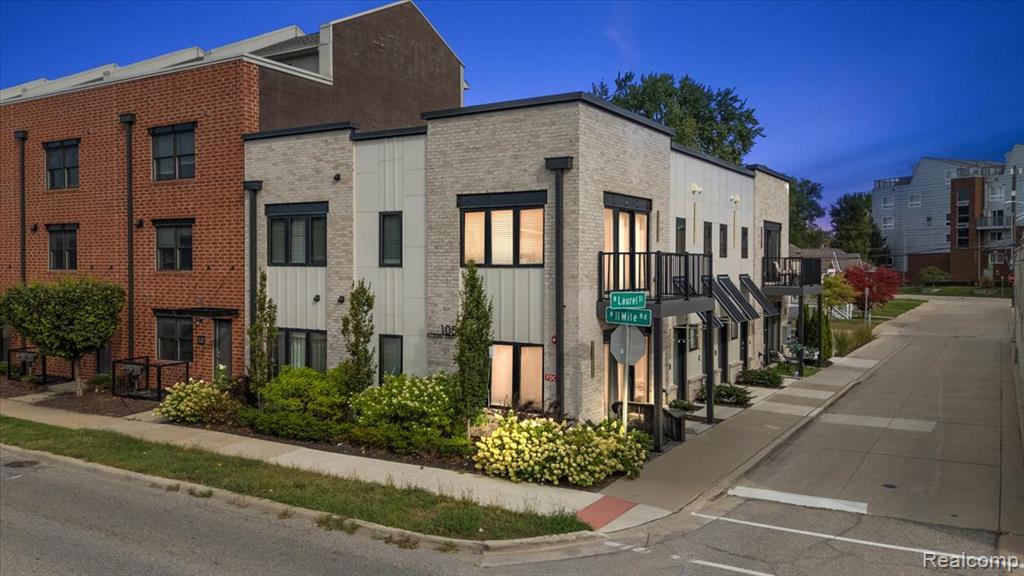105 N Laurel Street, Royal Oak, MI 48067