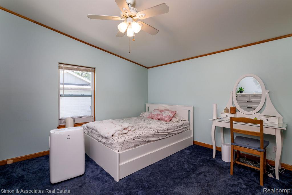 4995 Croissant Street, Dearborn Heights, MI 48125 — Photo 11