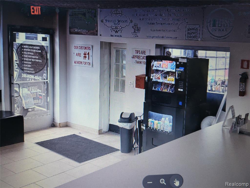 16041 W 7 Mile Road, Detroit, MI 48235 — Photo 21
