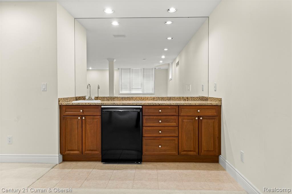 47611 Manorwood Drive, Northville, MI — Photo 21