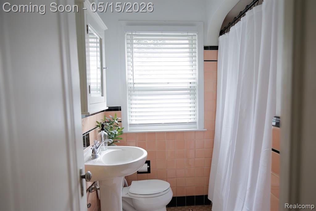 505 Catalpa Drive, Royal Oak, MI 48067 — Photo 8