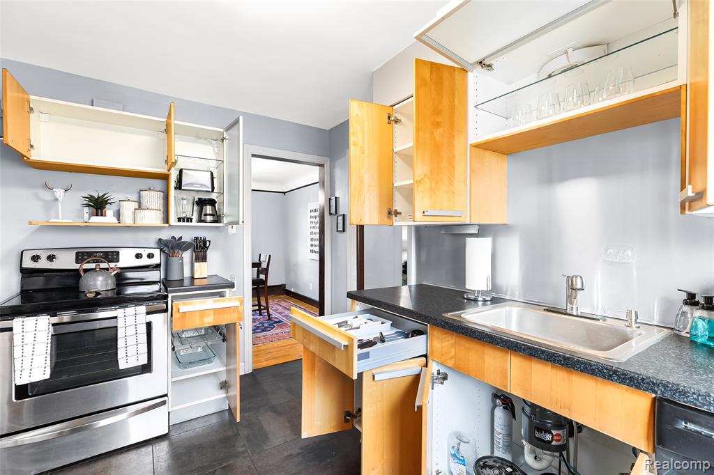604 W Hudson Avenue, Royal Oak, MI 48067 — Photo 42