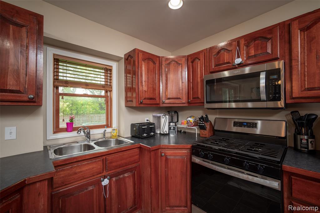 11363 McKinley Road, Montrose, MI 48457 — Photo 11