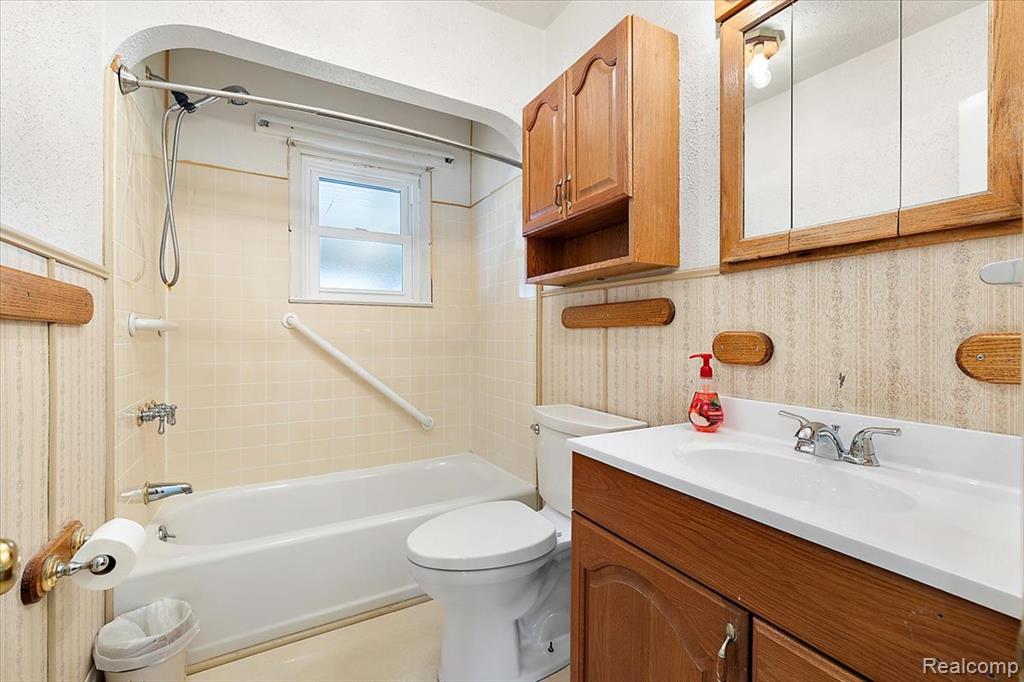 777 Emerson Avenue, Pontiac, MI 48340 — Photo 21