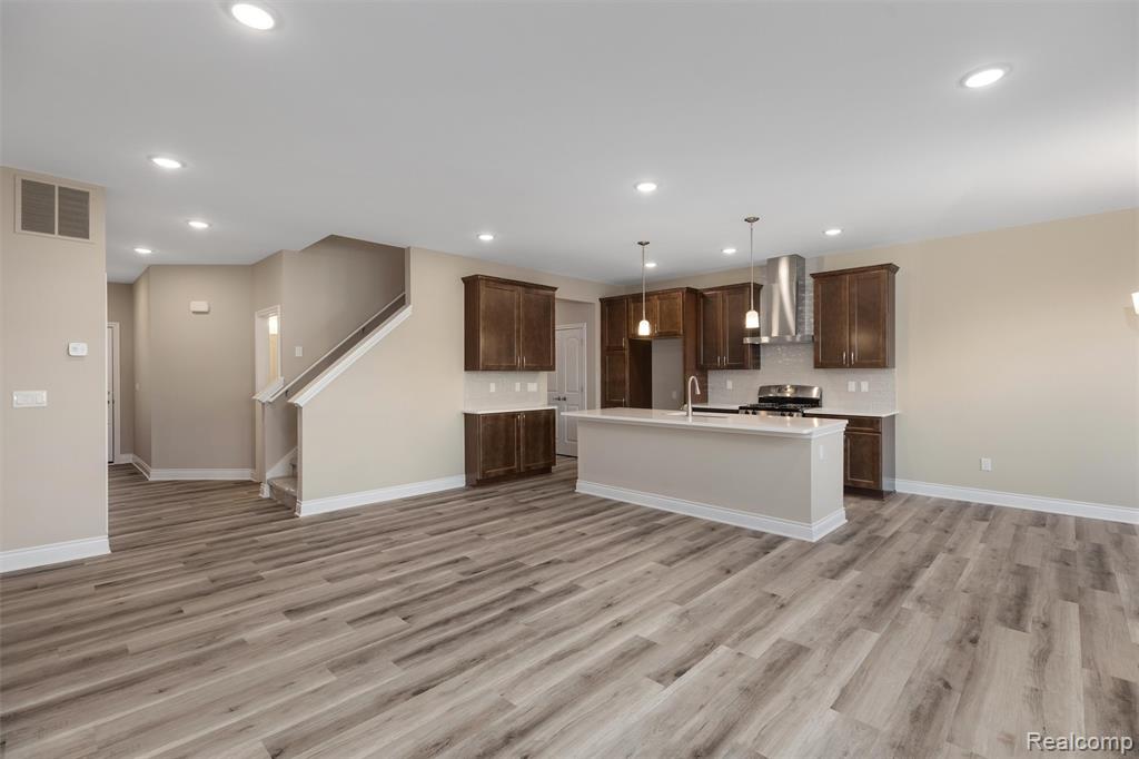 811 Balmoral Ln, Troy, MI 48085 — Photo 7
