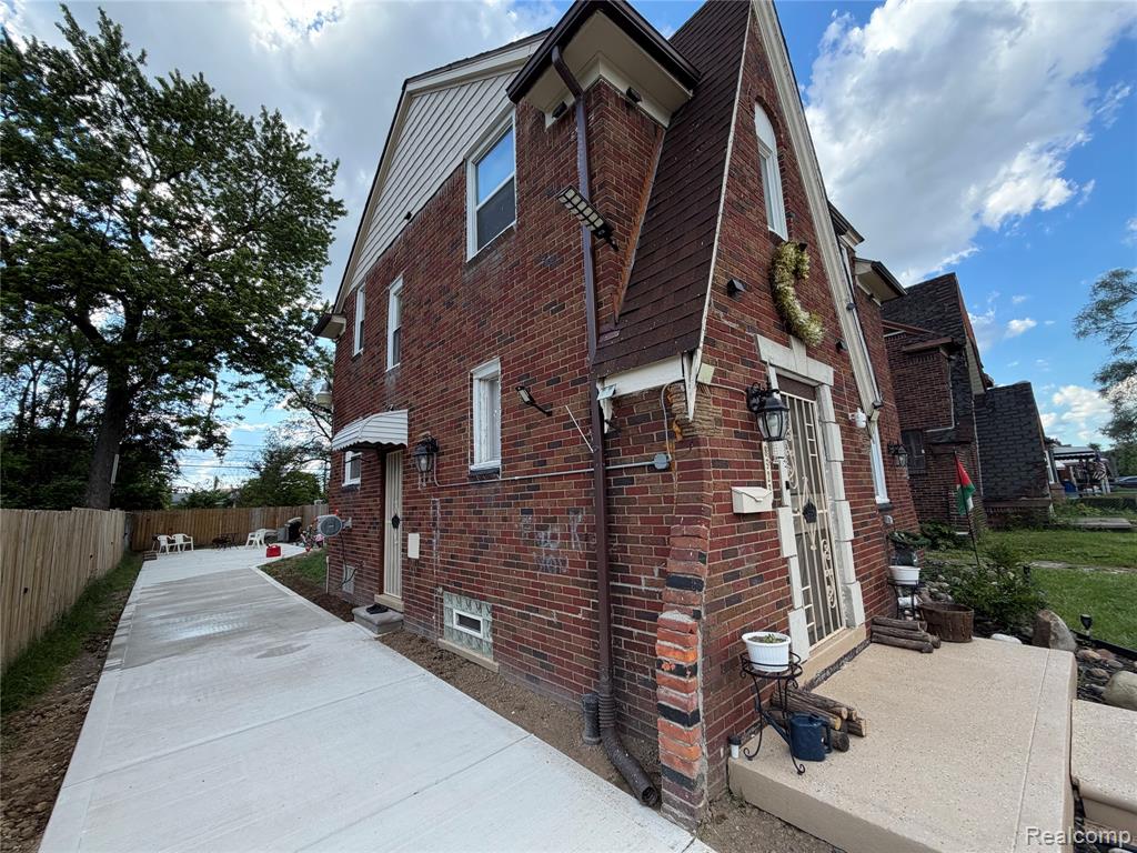 8923 Hartwell Street, Detroit, MI 48228 — Photo 17