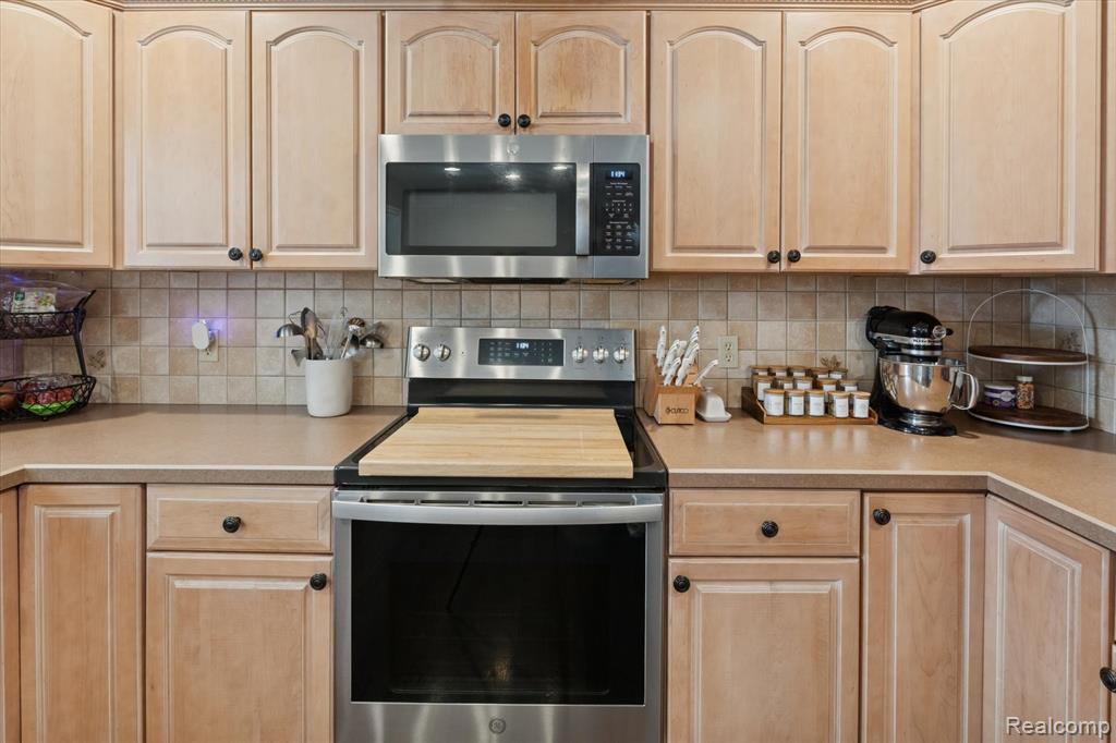 201 Pleasant Street, Romeo, MI 48065 — Photo 15