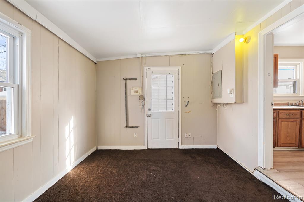 7583 Hudson Avenue, Warren, MI 48091 — Photo 13