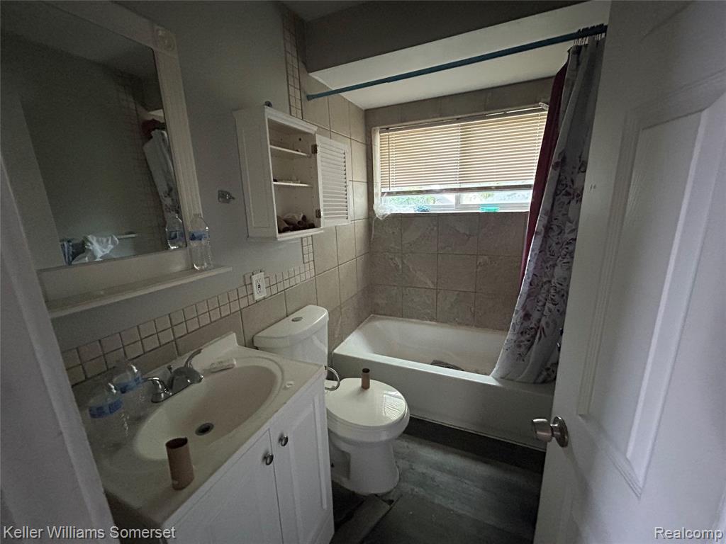 22540 Normandy Avenue, Eastpointe, MI 48021 — Photo 11