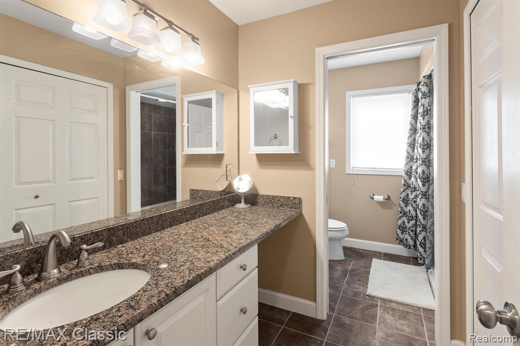 6904 GRANGER Drive, Troy, MI 48098 — Photo 86