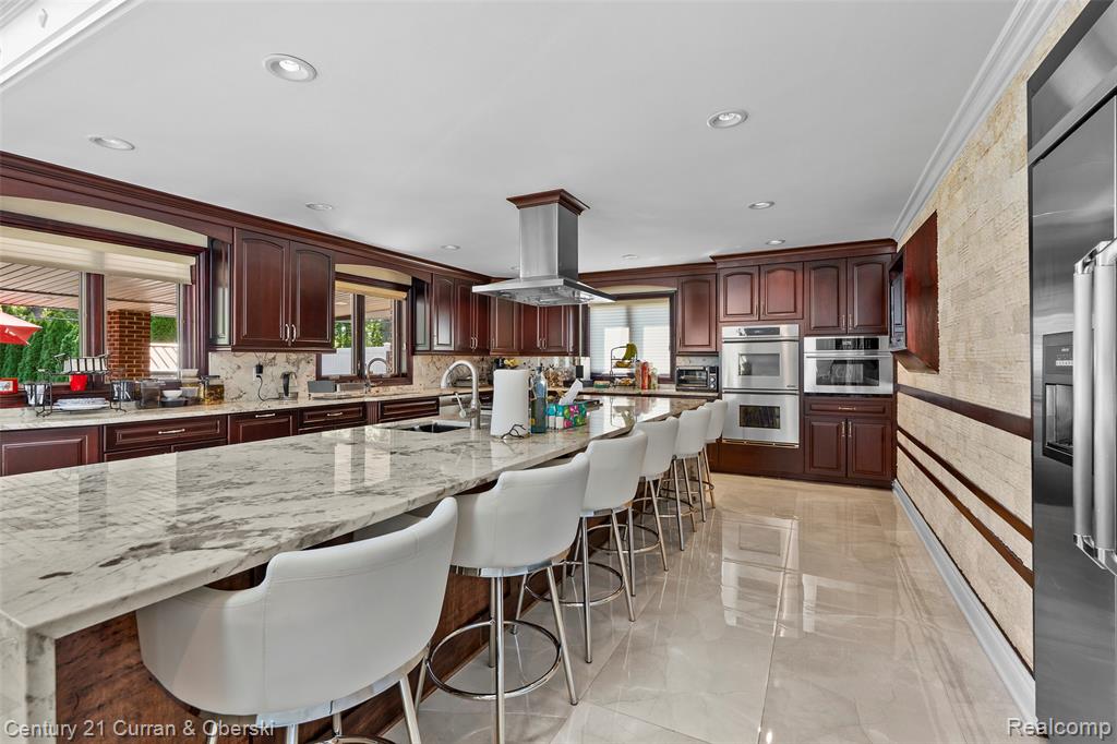 5984 Campus Drive, Dearborn Heights, MI 48127 — Photo 16