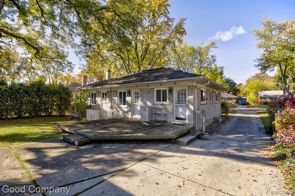 31160 E Rutland Street, Beverly Hills, MI 48025 — Photo 41