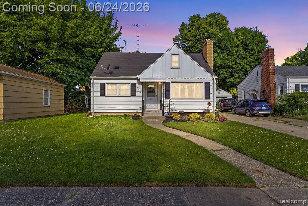 426 S Vernon Avenue, Flint, MI 48503 — front exterior