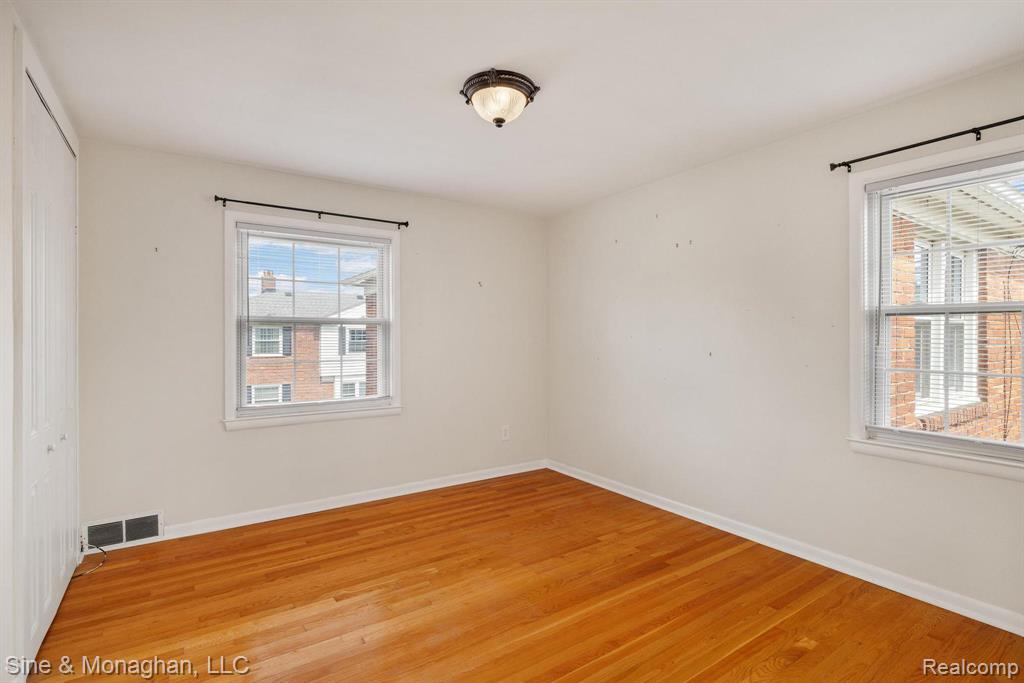 612 Cadieux Road, Grosse Pointe, MI 48230 — Photo 14