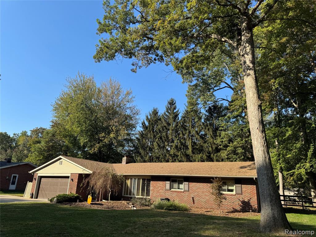 7665 Apache Trail Road, Temperance, MI 48182 — Photo 5
