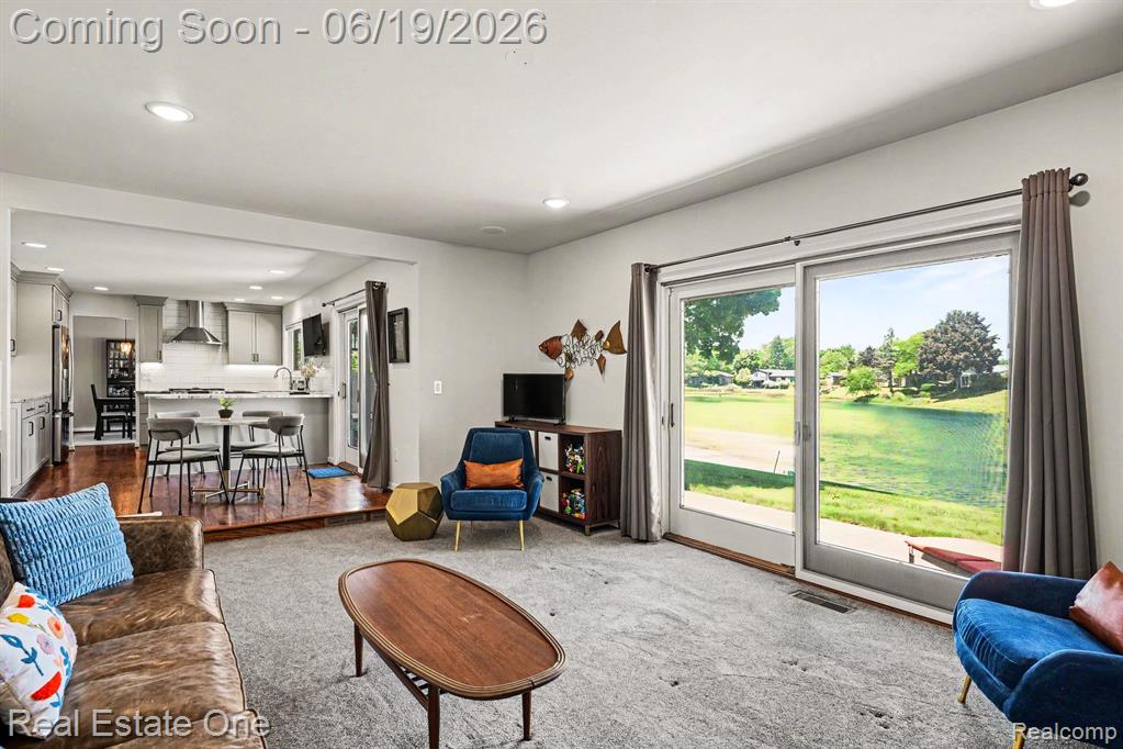 6317 Atkins Drive, Troy, MI 48085 — Photo 13