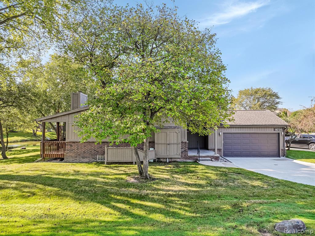 9735 HAWTHORNE GLEN Drive, Grosse Ile, MI 48138 — Photo 3