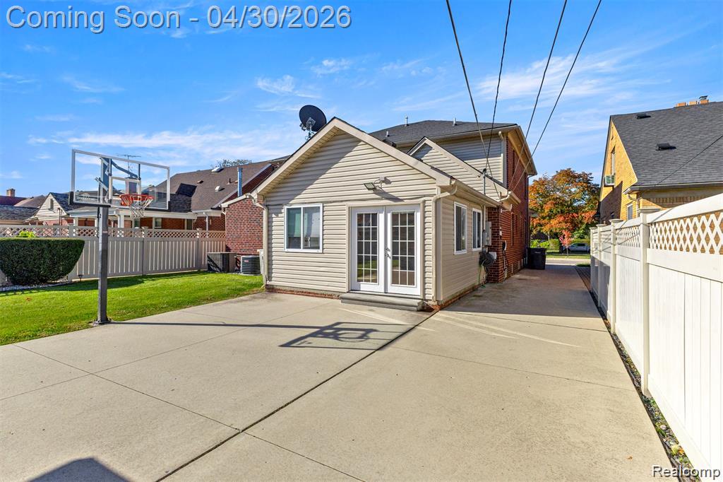 7704 Oakman Boulevard, Dearborn, MI 48126 — Photo 48