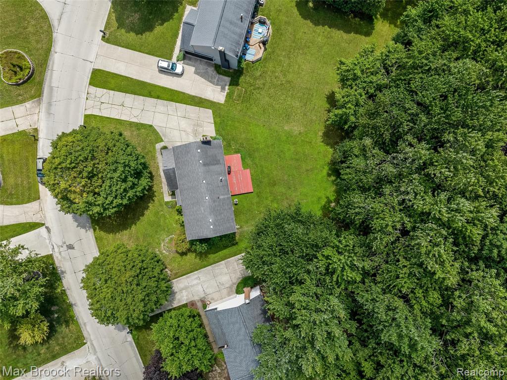 5495 Kingsfield Drive, West Bloomfield, MI — Photo 42
