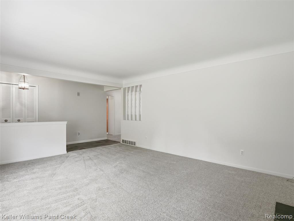 436 Broadleaf Drive, Rochester, MI 48306 — Photo 12