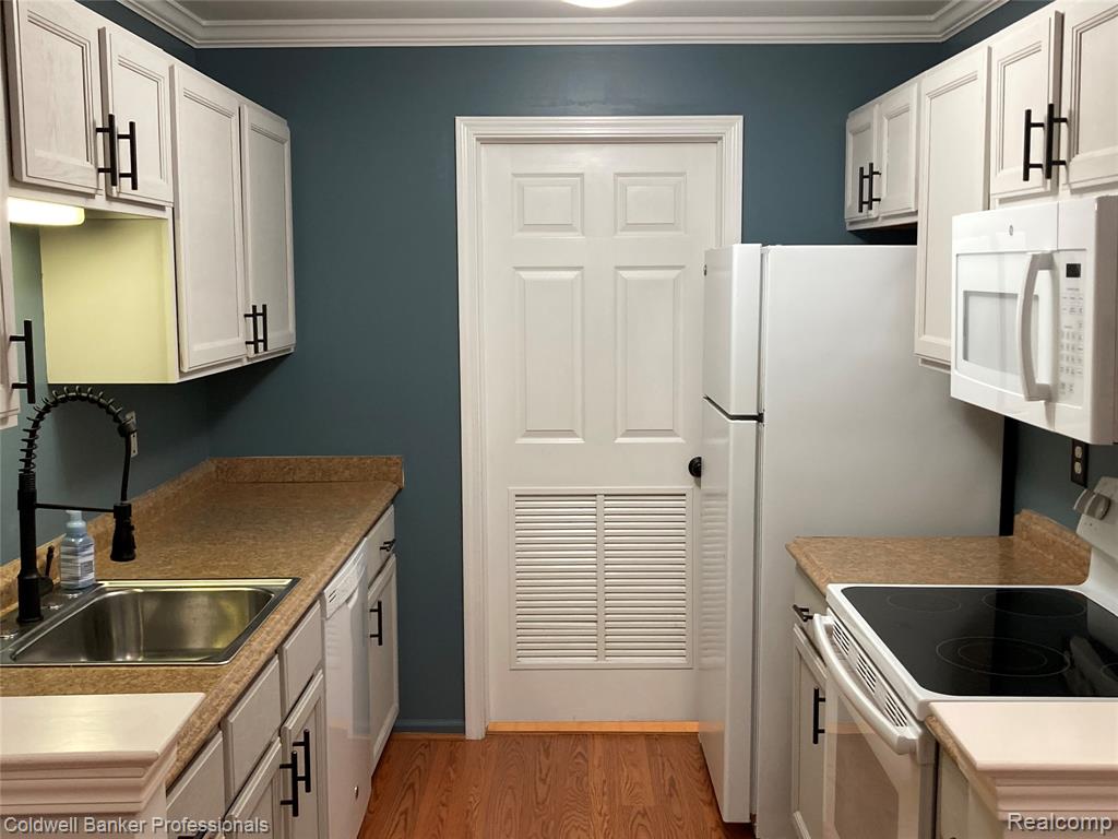 56626 Chesapeake Trail, Shelby Twp, MI 48316 — Photo 8