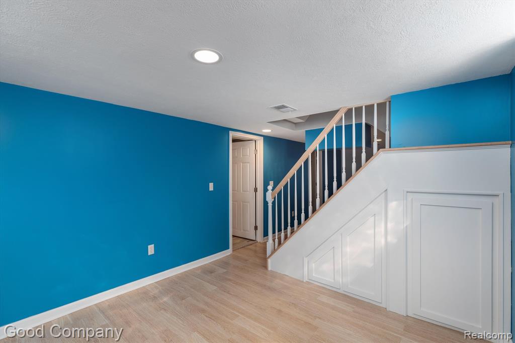 396 UNIVERSITY Street, Ferndale, MI 48220 — Photo 19