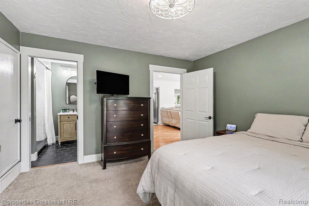9567 Susin Lane, Clarkston, MI 48348 — Photo 44
