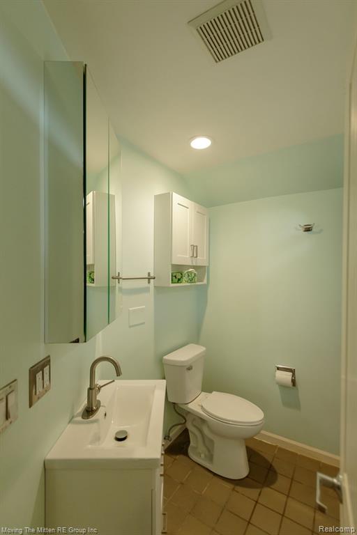 3090 EDGEWOOD Drive, Ann Arbor, MI 48104 — Photo 23