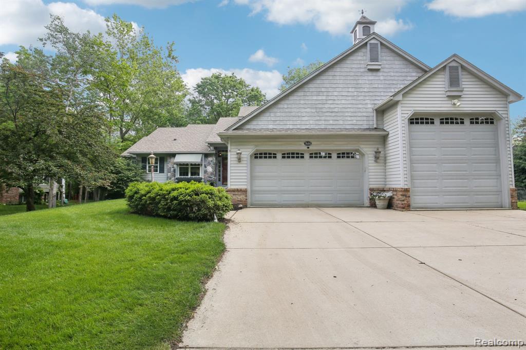 7680 Allen Road, Clarkston, MI 48348 — Photo 2