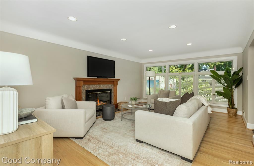 802 Orchard View Drive, Royal Oak, MI 48073 — Photo 6