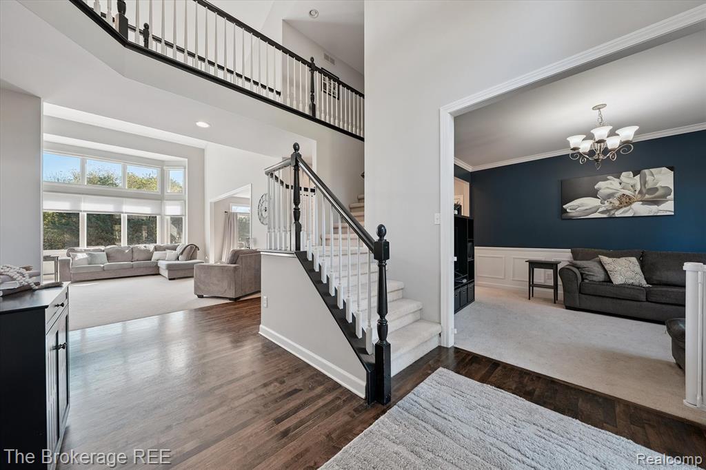 8000 Barrington Lane, Clarkston, MI 48348 — Photo 9