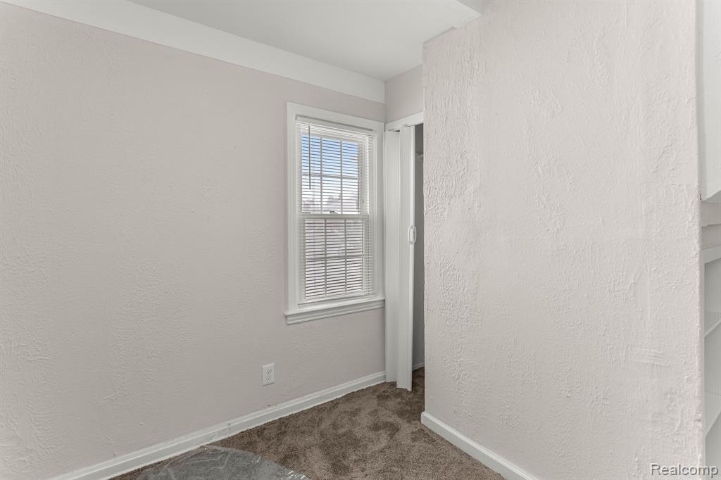 4920 WEDDELL Street, Dearborn Heights, MI 48125 — Photo 21