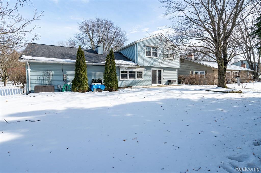 4929 Danbury Drive, Troy, MI 48085 — Photo 33