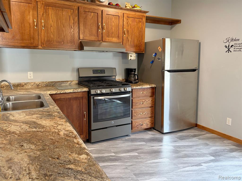 10472 N ATHEY Avenue, Harrison, MI 48625 — Photo 6