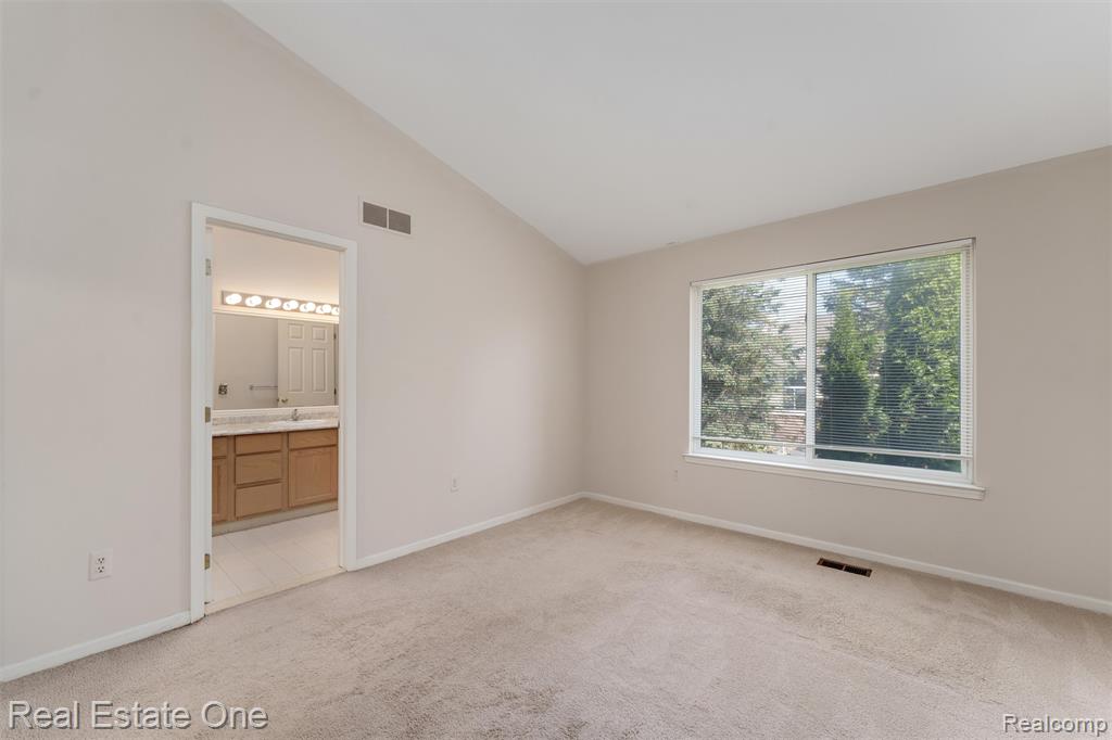 4721 Carrington Drive, Rochester, MI 48306 — Photo 22