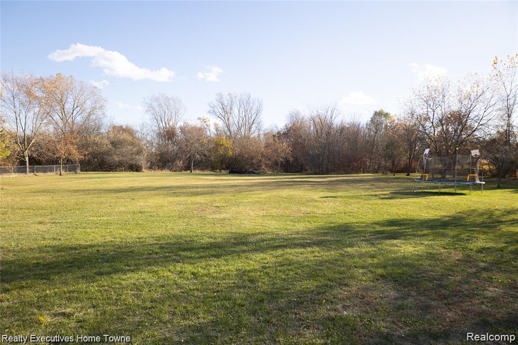 4683 Jeddo Rd Road, Fort Gratiot, MI 48059 — Photo 15