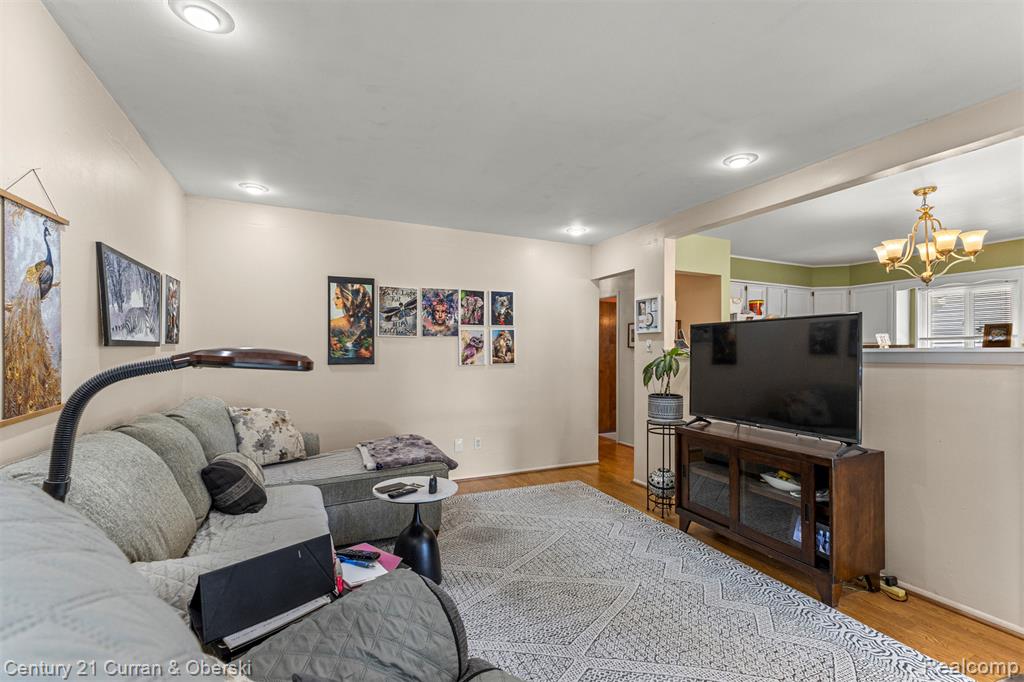 6159 Nightingale Street, Dearborn Heights, MI 48127 — Photo 2
