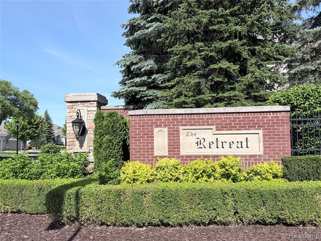 49290 Wayburn Drive, Macomb, MI 48042 — Photo 31