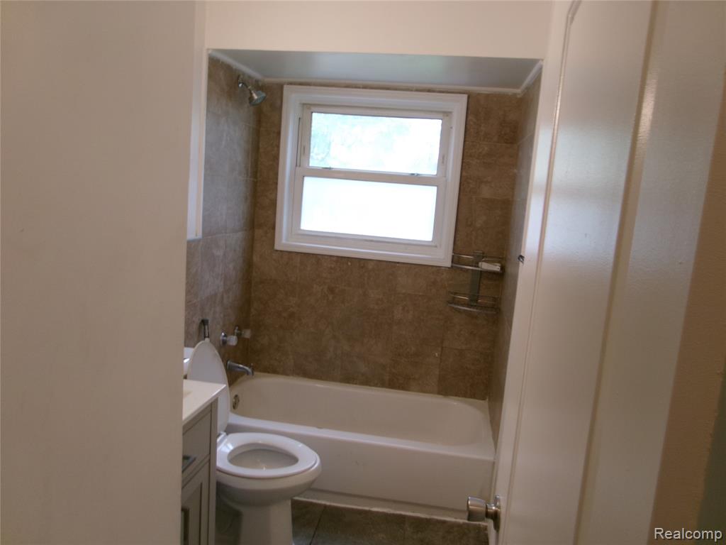 709 Dorset Avenue, Ypsilanti, MI 48198 — Photo 3
