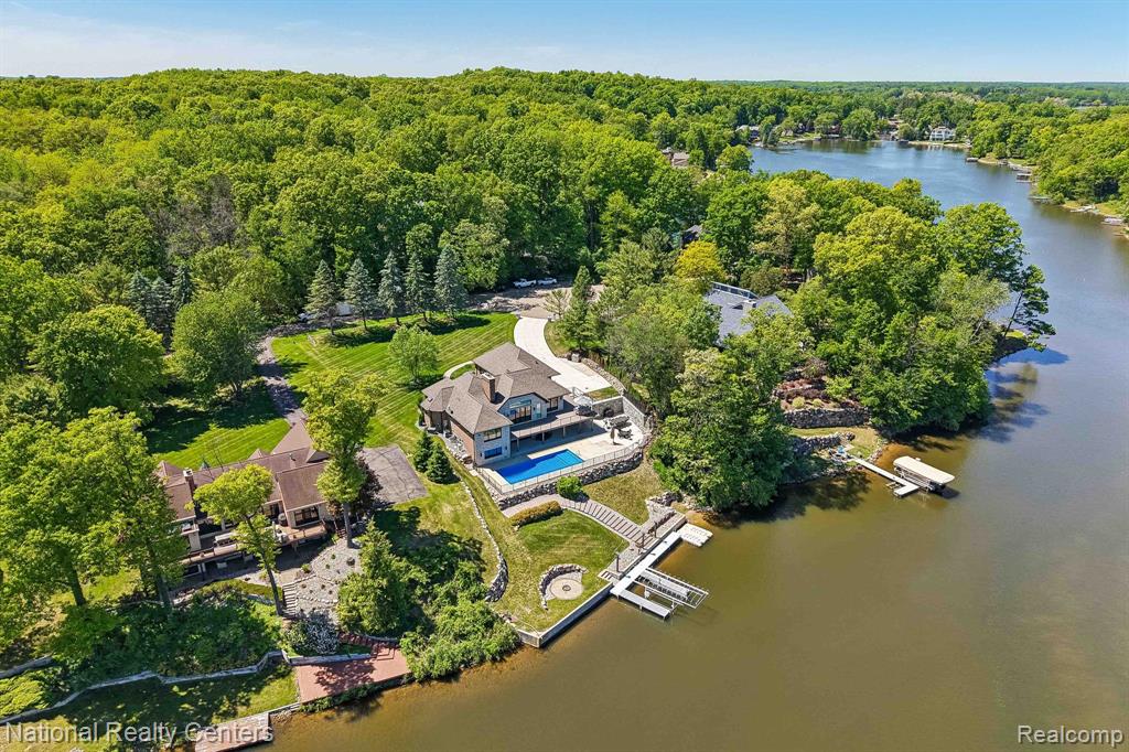 7050 Lake Shannon Court, Fenton, MI 48430 — Photo 80