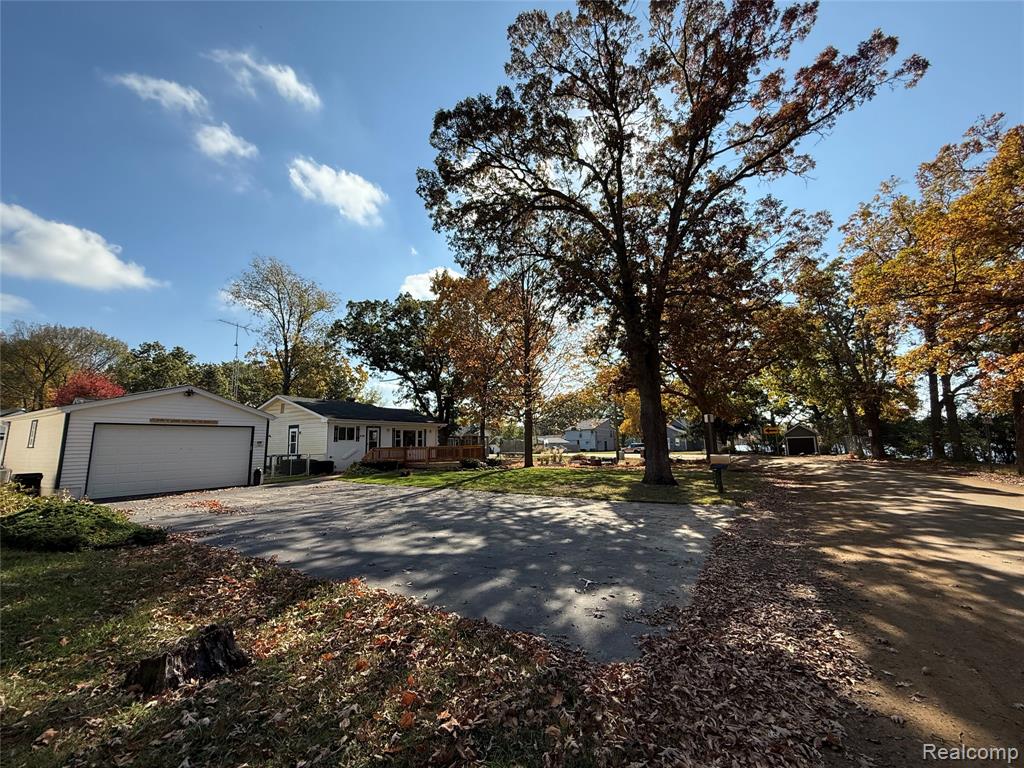 6168 Hillsboro Road, Davisburg, MI 48350 — Photo 34