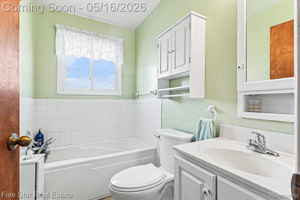 6230 Cedar Drive, Hubbard Lake, MI 49747 — Photo 24