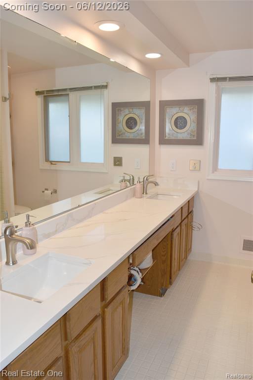 5324 Greenbriar Drive, West Bloomfield, MI 48323 — Photo 28
