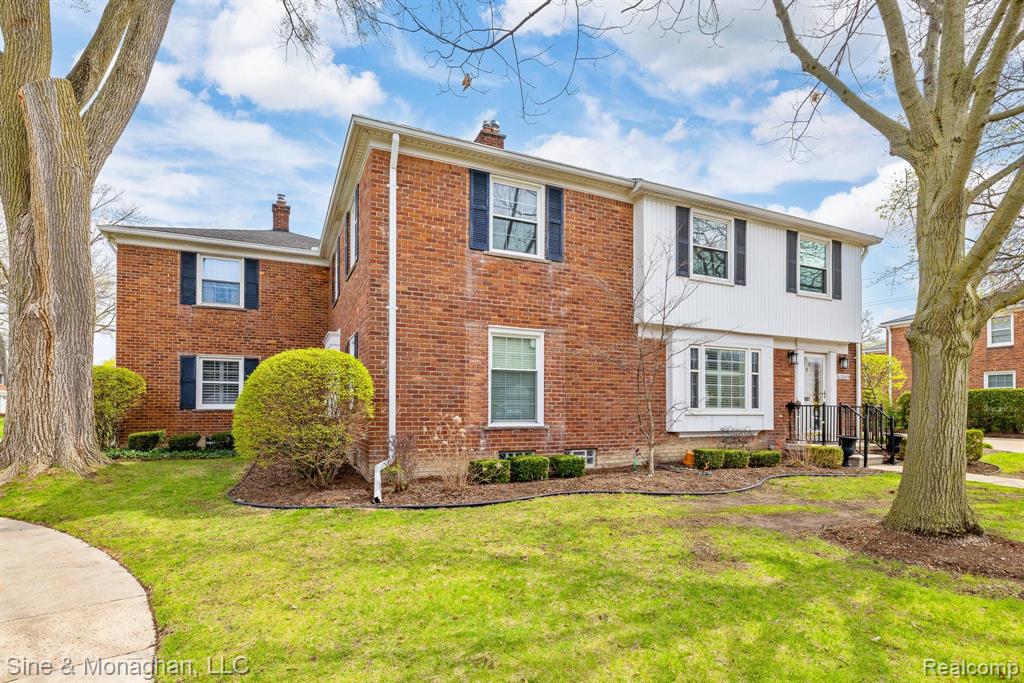 612 Cadieux Road, Grosse Pointe, MI 48230 — Photo 30