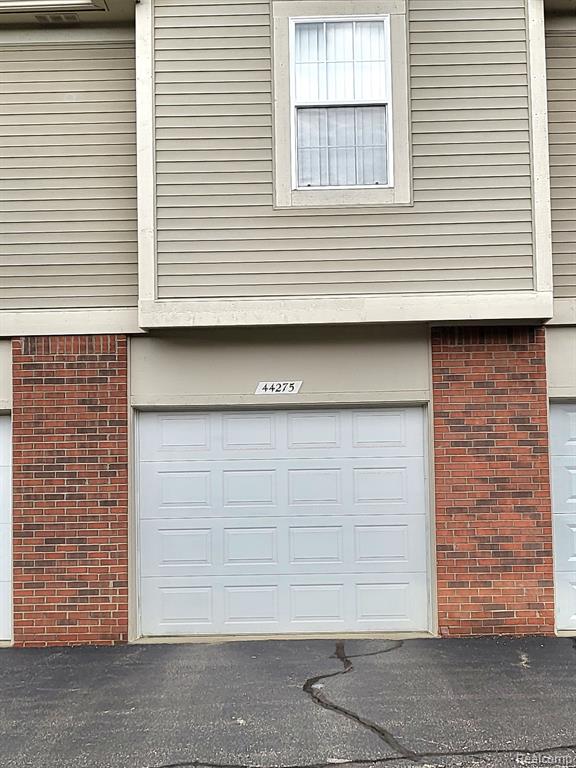 44275 PRINCETON Drive, Clinton Twp, MI 48038 — Photo 2