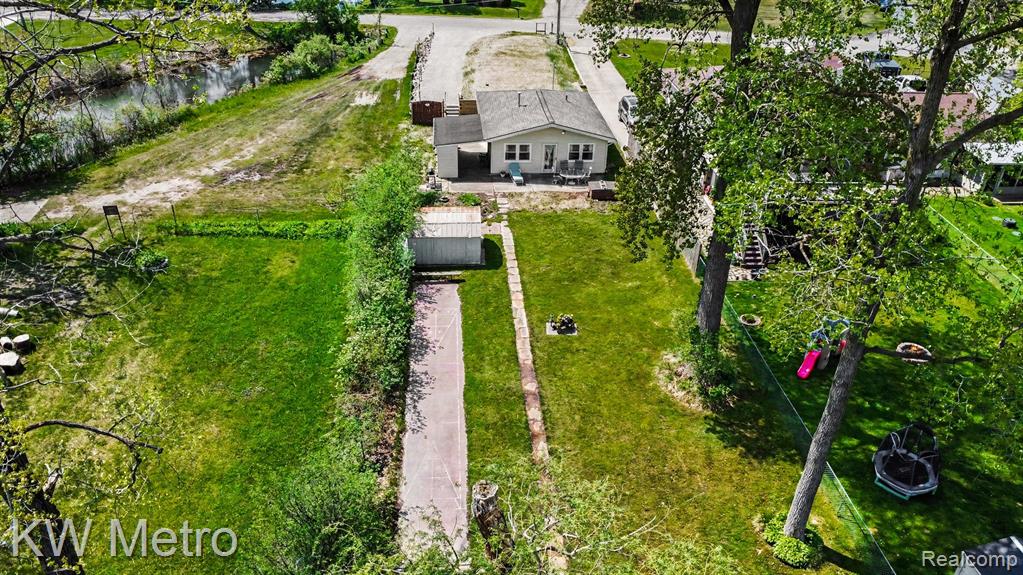 657 Dunleavy Drive, Highland, MI 48356 — Photo 32