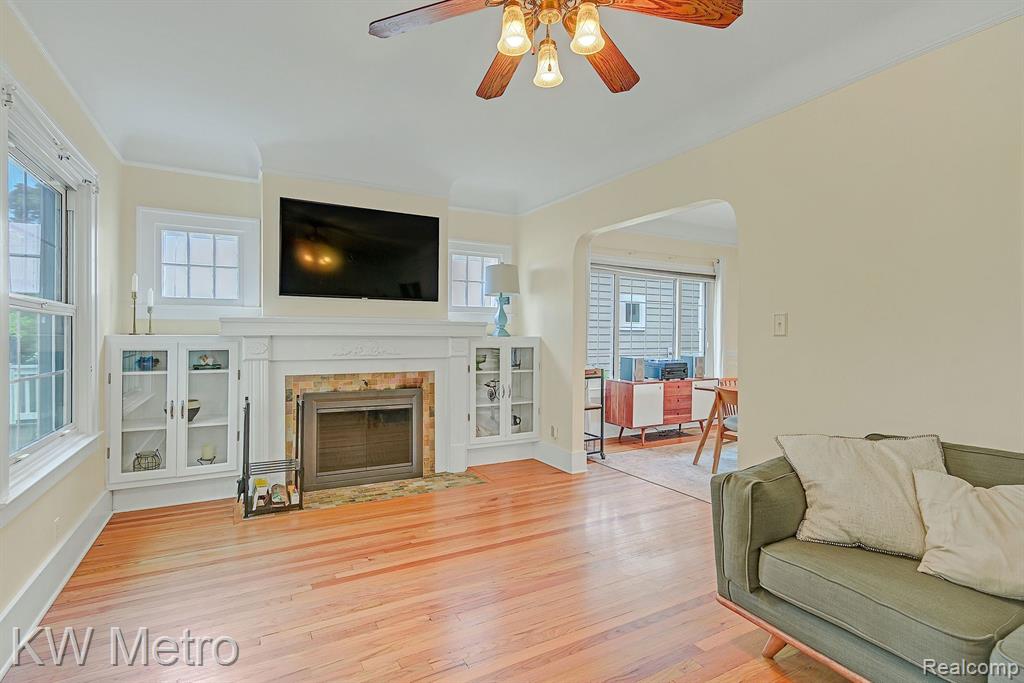 806 LOCKWOOD Road, Royal Oak, MI 48067 — Photo 6